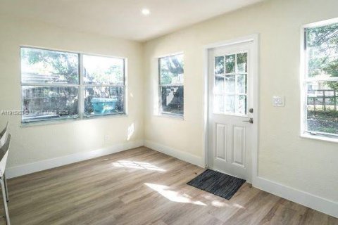 Casa en venta en Lauderhill, Florida, 4 dormitorios, 120.96 m2 № 1970774 - foto 21