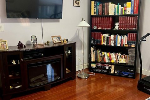 Купить кондоминиум в Коконат Крик, Флорида 2 спальни, 90.86м2, № 1979795 - фото 12