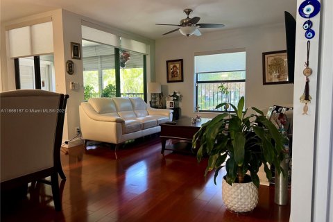 Купить кондоминиум в Коконат Крик, Флорида 2 спальни, 90.86м2, № 1979795 - фото 18