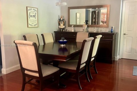 Купить кондоминиум в Коконат Крик, Флорида 2 спальни, 90.86м2, № 1979795 - фото 6