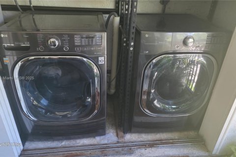 Купить кондоминиум в Коконат Крик, Флорида 2 спальни, 90.86м2, № 1979795 - фото 20