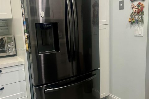 Купить кондоминиум в Коконат Крик, Флорида 2 спальни, 90.86м2, № 1979795 - фото 3