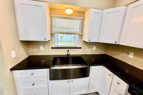 Casa en venta en Saint Pete Beach, Florida, 3 dormitorios, 117.61 m2 № 1754646 - foto 17