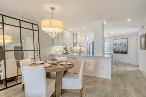 Copropriété à vendre à Sarasota, Floride: 2 chambres, 139.17 m2 № 1914090 - photo 14
