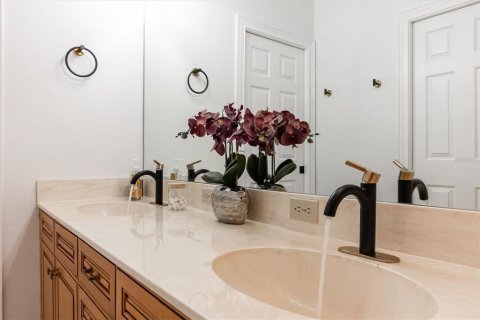 House in Gainesville, Florida 5 bedrooms, 314.38 sq.m. № 1844435 - photo 23