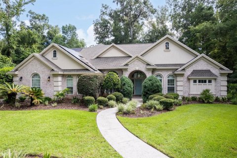 House in Gainesville, Florida 5 bedrooms, 314.38 sq.m. № 1844435 - photo 1