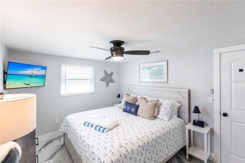 Villa ou maison à louer à Sarasota, Floride: 2 chambres, 77.67 m2 № 2125755 - photo 9