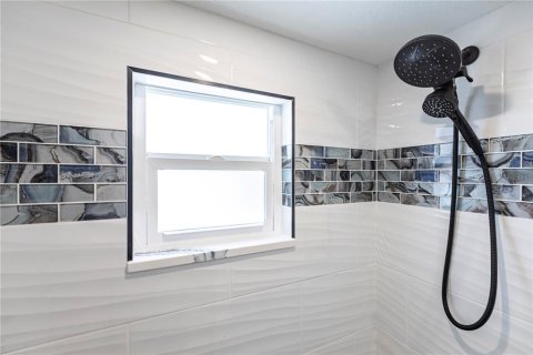 Villa ou maison à louer à Sarasota, Floride: 2 chambres, 77.67 m2 № 2125755 - photo 12