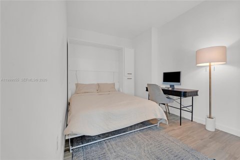 Condominio en alquiler en Miami, Florida, 2 dormitorios, 121.79 m2 № 2060787 - foto 17