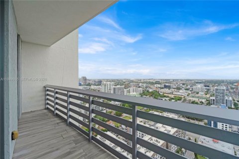 Condominio en alquiler en Miami, Florida, 2 dormitorios, 121.79 m2 № 2060787 - foto 24