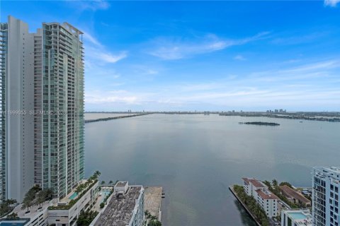 Condominio en alquiler en Miami, Florida, 2 dormitorios, 121.79 m2 № 2060787 - foto 11