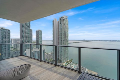 Condominio en alquiler en Miami, Florida, 2 dormitorios, 121.79 m2 № 2060787 - foto 9