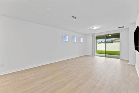 Купить виллу или дом в Спринг-Хилл, Флорида 7 комнат, 158.58м2, № 2200653 - фото 5