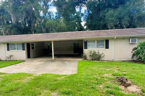 Duplex à De Leon Springs, Floride 5 chambres, 176.14 m2 № 2266712