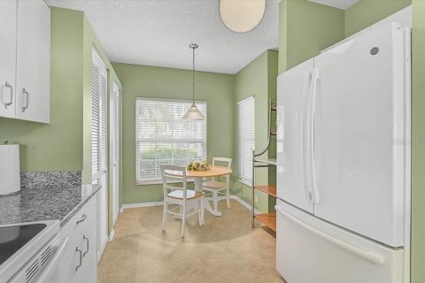Condo in Bradenton, Florida, 2 bedrooms  № 2195595 - photo 8