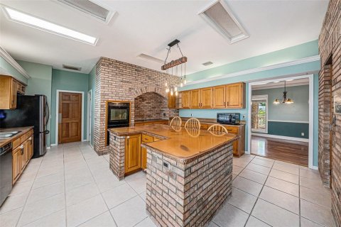 House in Brandon, Florida 5 bedrooms, 325.25 sq.m. № 1843567 - photo 10
