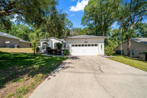 Villa ou maison à vendre à Dunnellon, Floride: 3 chambres, 188.31 m2 № 2129192 - photo 2