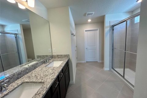 House in Clermont, Florida 5 bedrooms, 230.49 sq.m. № 1553621 - photo 29