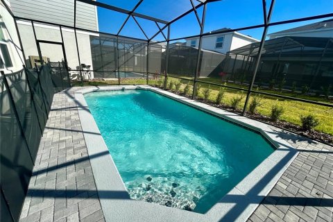 House in Clermont, Florida 5 bedrooms, 230.49 sq.m. № 1553621 - photo 12
