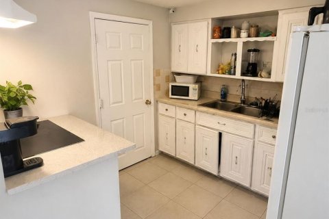 Villa ou maison à vendre à Orlando, Floride: 4 chambres, 170.48 m2 № 2237244 - photo 3
