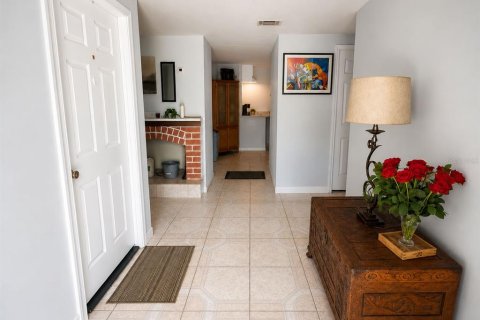 Villa ou maison à vendre à Orlando, Floride: 4 chambres, 170.48 m2 № 2237244 - photo 2