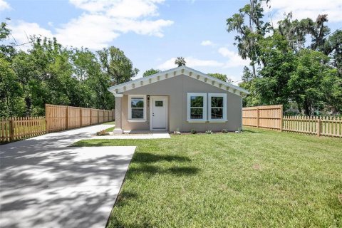 House in DeLand, Florida 3 bedrooms, 111.48 sq.m. № 1793898 - photo 2