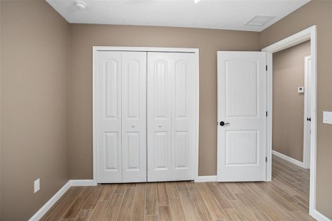 House in DeLand, Florida 3 bedrooms, 111.48 sq.m. № 1793898 - photo 9