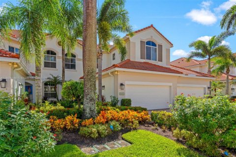 Condo in Palm Beach Gardens, Florida, 3 bedrooms  № 1950953 - photo 17