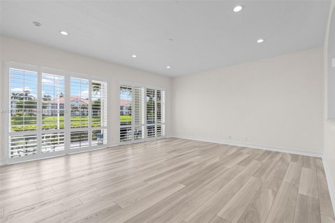 Condo in Palm Beach Gardens, Florida, 3 bedrooms  № 1950953 - photo 25