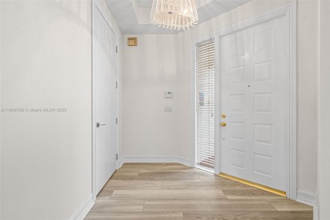 Condo in Palm Beach Gardens, Florida, 3 bedrooms  № 1950953 - photo 21