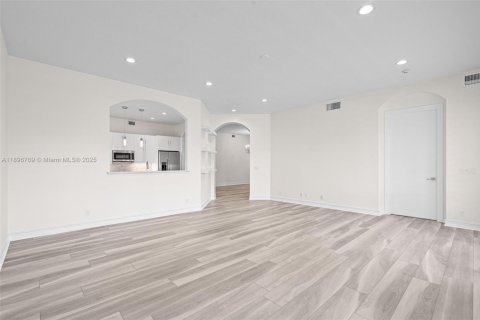 Condo in Palm Beach Gardens, Florida, 3 bedrooms  № 1950953 - photo 29