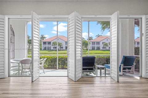 Condo in Palm Beach Gardens, Florida, 3 bedrooms  № 1950953 - photo 27