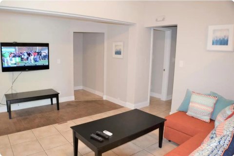 Appartement à louer à Lauderdale-by-the-Sea, Floride: 3 chambres, 223.15 m2 № 2278964 - photo 3