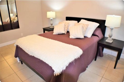 Appartement à louer à Lauderdale-by-the-Sea, Floride: 3 chambres, 223.15 m2 № 2278964 - photo 8