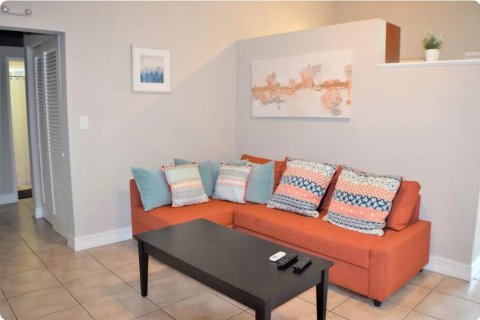 Appartement à louer à Lauderdale-by-the-Sea, Floride: 3 chambres, 223.15 m2 № 2278964 - photo 2