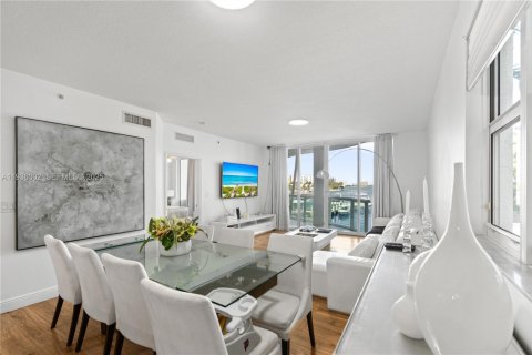 Condominio en venta en North Bay Village, Florida, 3 dormitorios, 124.12 m2 № 1994439 - foto 11