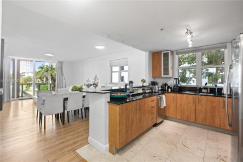 Condominio en venta en North Bay Village, Florida, 3 dormitorios, 124.12 m2 № 1994439 - foto 8