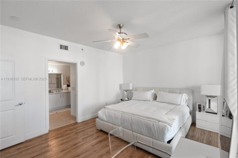 Condominio en venta en North Bay Village, Florida, 3 dormitorios, 124.12 m2 № 1994439 - foto 29