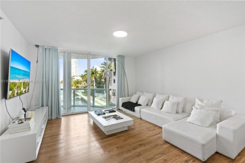 Condominio en venta en North Bay Village, Florida, 3 dormitorios, 124.12 m2 № 1994439 - foto 14
