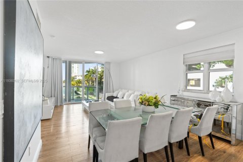 Condominio en venta en North Bay Village, Florida, 3 dormitorios, 124.12 m2 № 1994439 - foto 9