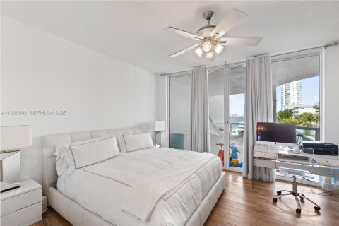 Condominio en venta en North Bay Village, Florida, 3 dormitorios, 124.12 m2 № 1994439 - foto 28