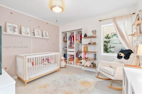 House in Miami, Florida 2 bedrooms, 155.24 sq.m. № 2042952 - photo 16