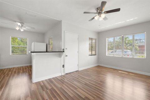 Apartamento en alquiler en Clearwater, Florida, 2 dormitorios, 74.14 m2 № 1743509 - foto 2