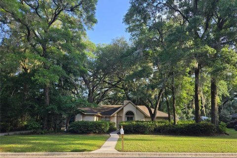 Villa ou maison à vendre à Gainesville, Floride: 4 chambres, 196.49 m2 № 1759340 - photo 1