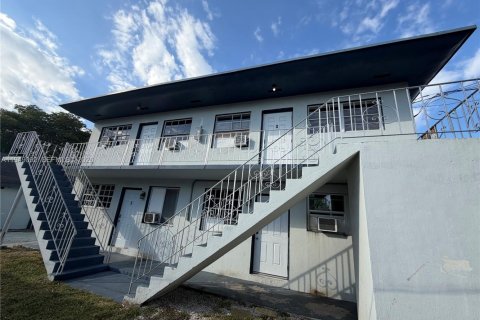 Casa en alquiler en Miami, Florida, 1 dormitorio, 44.13 m2 № 2004875 - foto 9