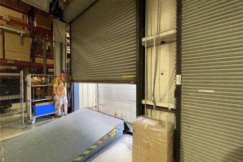 Immobilier commercial à louer à Gainesville, Floride: 3994.8 m2 № 2148466 - photo 7