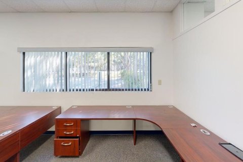Immobilier commercial à louer à Gainesville, Floride: 3994.8 m2 № 2148466 - photo 21
