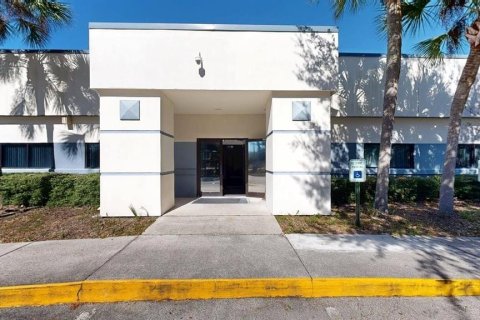 Immobilier commercial à louer à Gainesville, Floride: 3994.8 m2 № 2148466 - photo 10