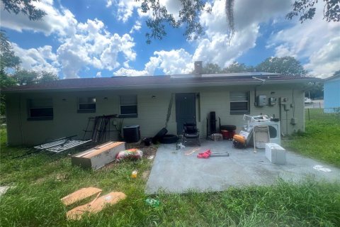 Villa ou maison à vendre à DeLand, Floride: 5 chambres, 127.74 m2 № 2339522 - photo 2