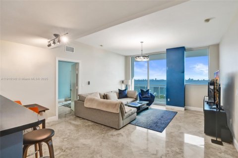 Купить кондоминиум в Норт-Бей-Виллидж, Флорида 2 спальни, 135.45м2, № 1971940 - фото 9